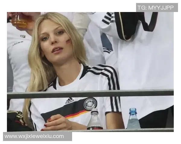 盘点足坛最美球星女友颜值与魅力并揭秘甜蜜爱情故事